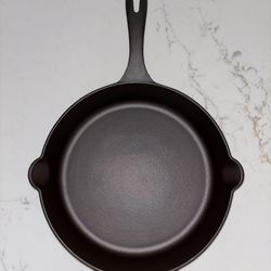 Victoria 12” Cast Iron Skillet