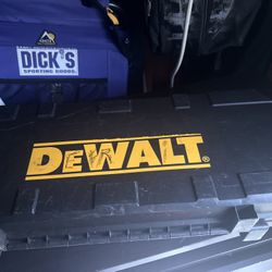 Saw Saw Dewalt