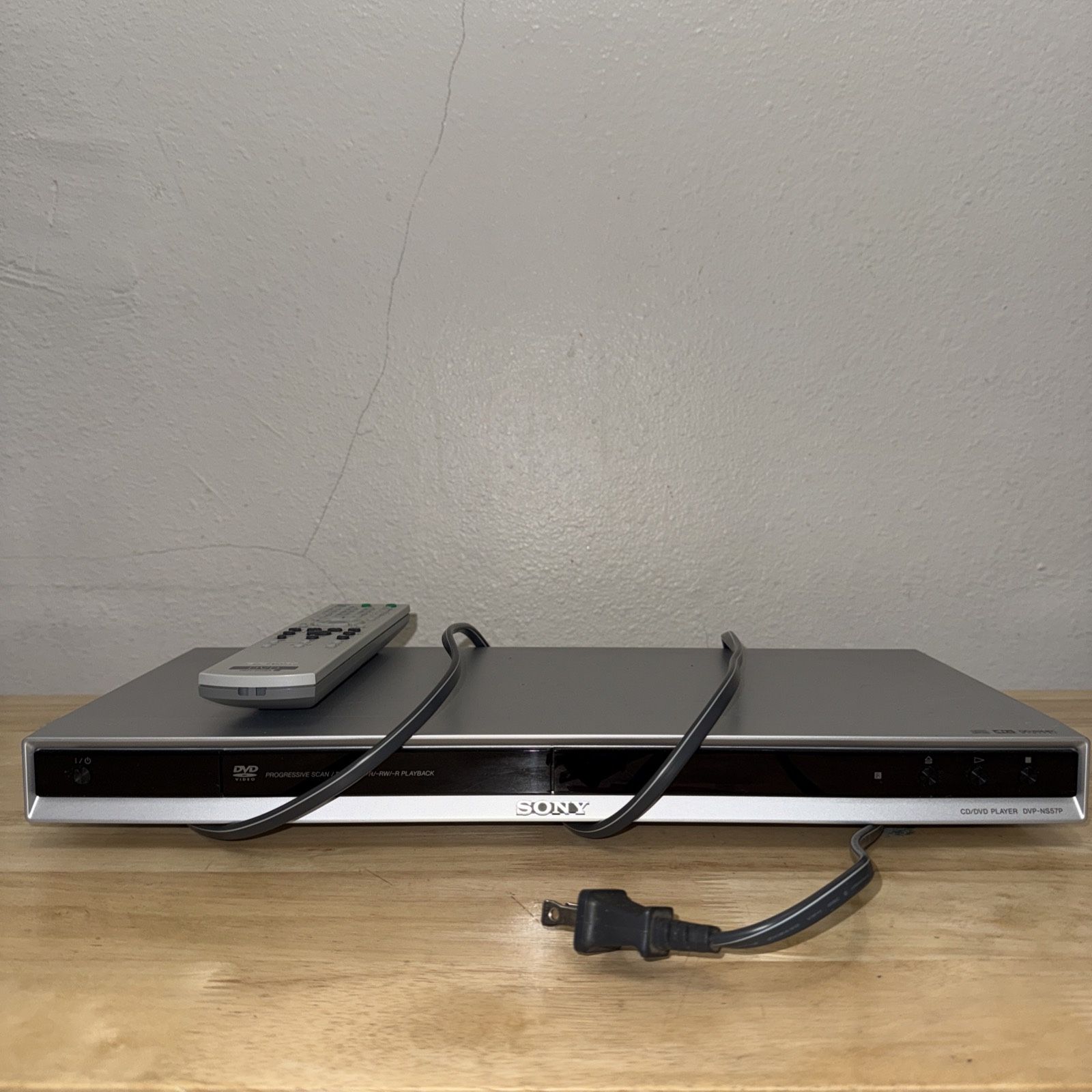 SONY DVD PLAYER TESTED WORKING