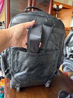 2 Genuine leather travel bags