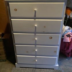 Solid Wood 5 Drawer Dresser