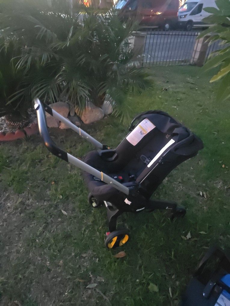 Baby stroller  DOONA