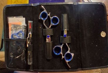 Shark Fin Shears & Eraser Kit