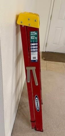 Werner Fiberglass 4ft Step Ladder