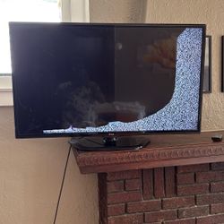 LG Flat Screen Tv