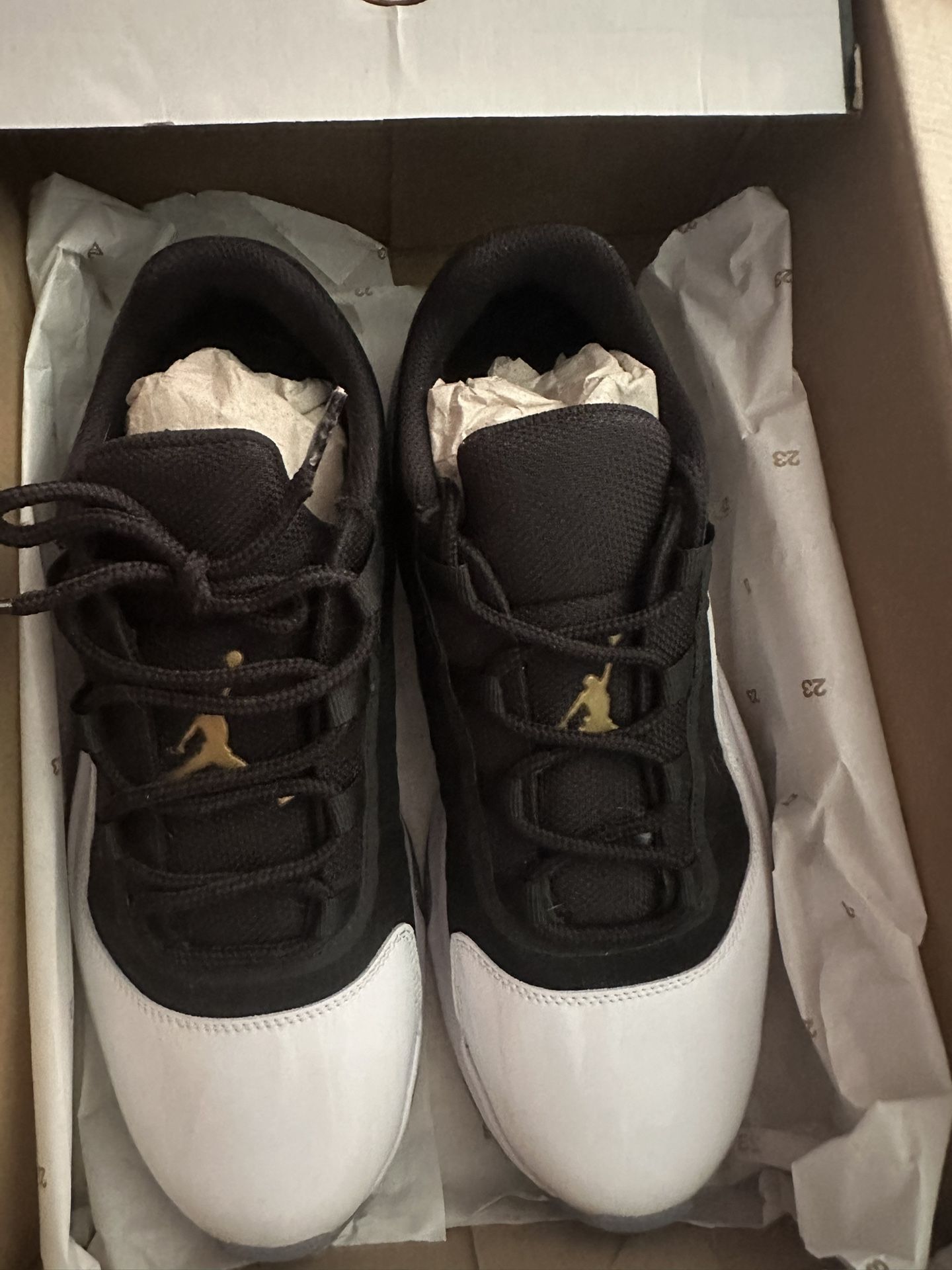 Jordan 11 CMFT low