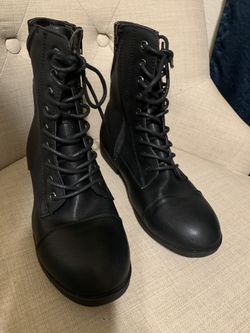 Girls Black Short Boots w/Bling Detail On The Back