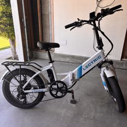 Lectric E-bike 2.0 XP Foldable LIKE NEW 