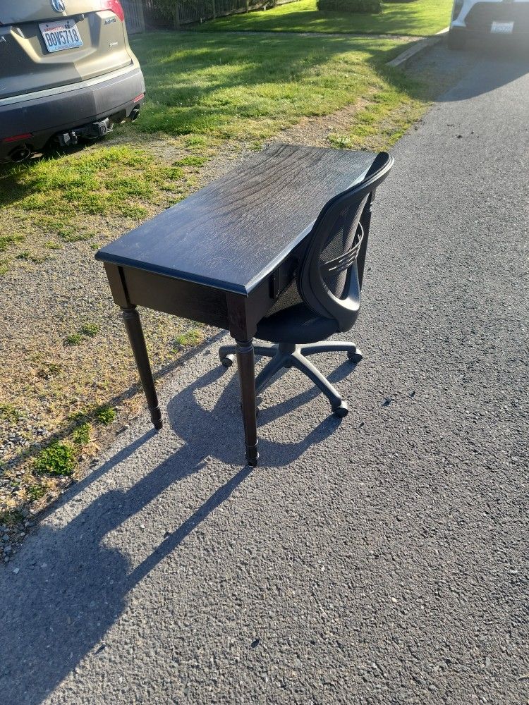 Curb alert! N19th And Washington Tacoma 98406