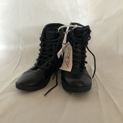 Girls boots