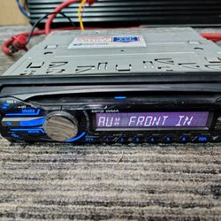 Sony Xplod CDX-GT350MP
CD receiver & Auxiliary 