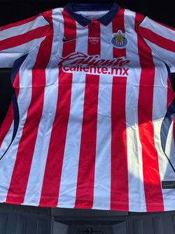JERSEY DEL CLUB GUADALAJARA ROJA Y BLANCA TEMPORADA 26-27