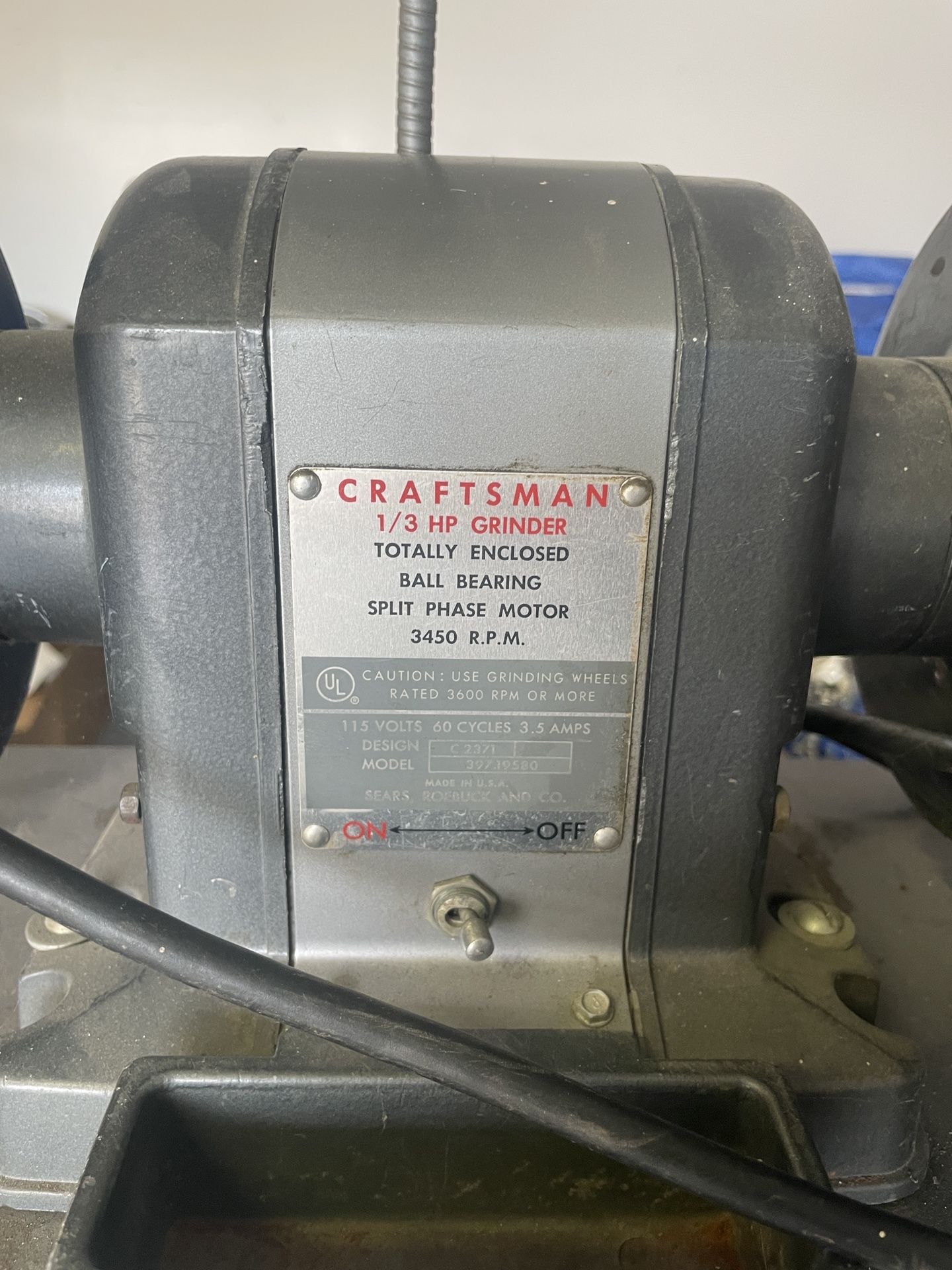 Craftsman 1/3 HP Grinder Free Standing 