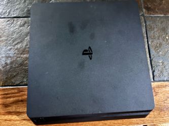 PS4 1TB Slim