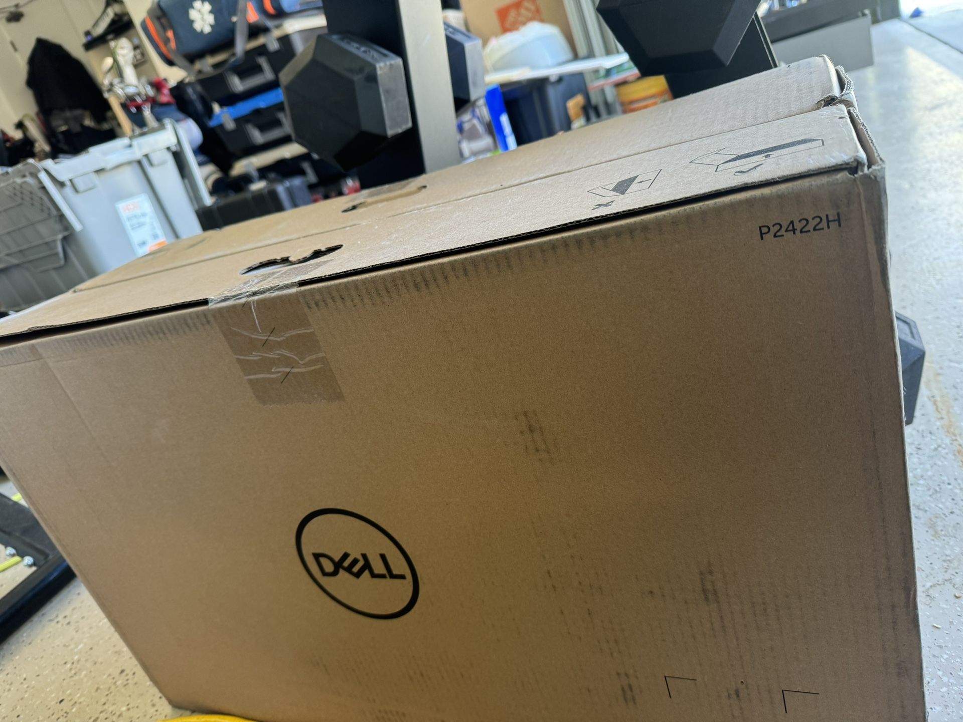 Dell Monitors  Model P2422H