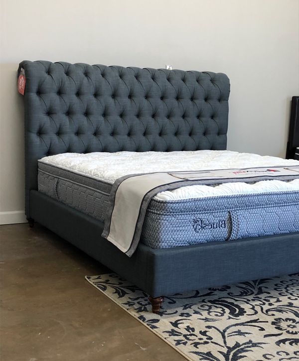 Coventry Tufted Queen Bed Frame For In Dallas Tx Offerup