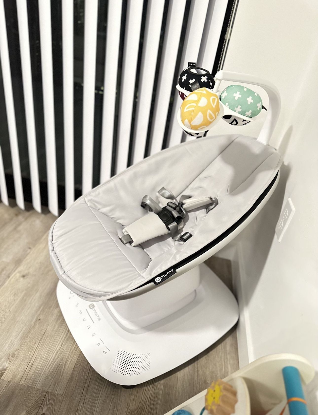 4MOMS Mamaroo Swing 
