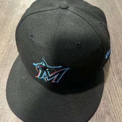 Marlins 7 1/4 Fitted