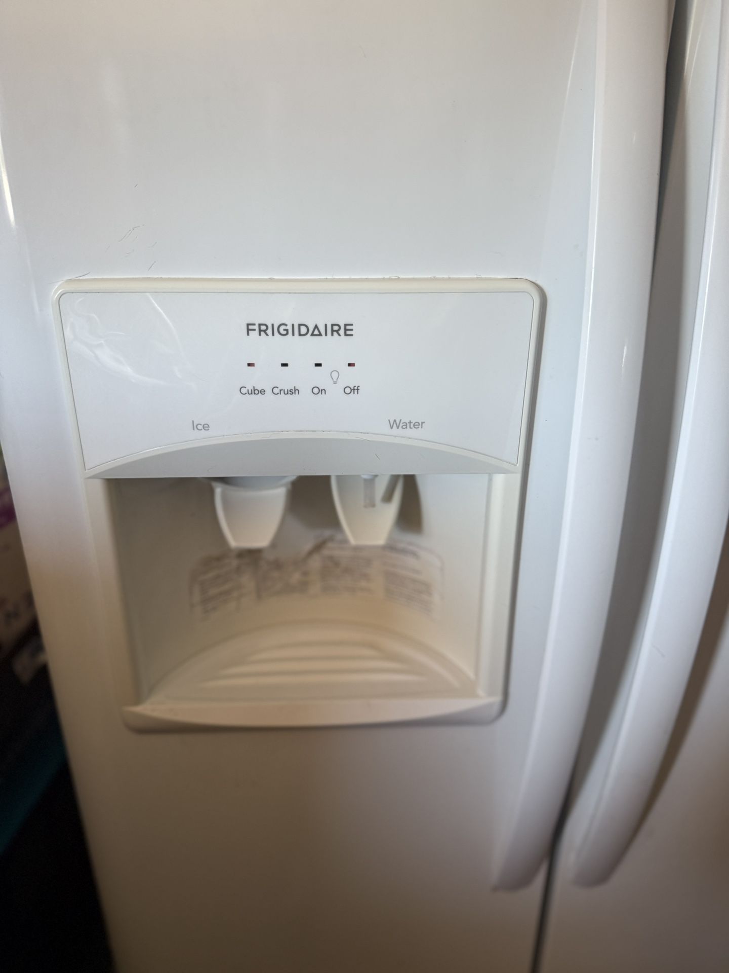 Frigidaire Refrigerator 