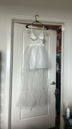 Brand new size medium dress