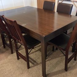 Dining Table plus 5 Chairs