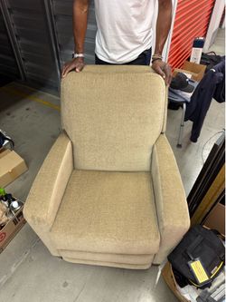 2 recliners for sale