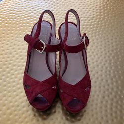 Stuart Weitzman Size 5 Wedge