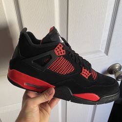 Jordan 4 Retro Red Thunder Size 11 (Deadstock)