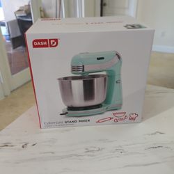6 Speeds Stand Mixer 3 Quart Bowl Dash Brand new