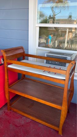Baby changing table