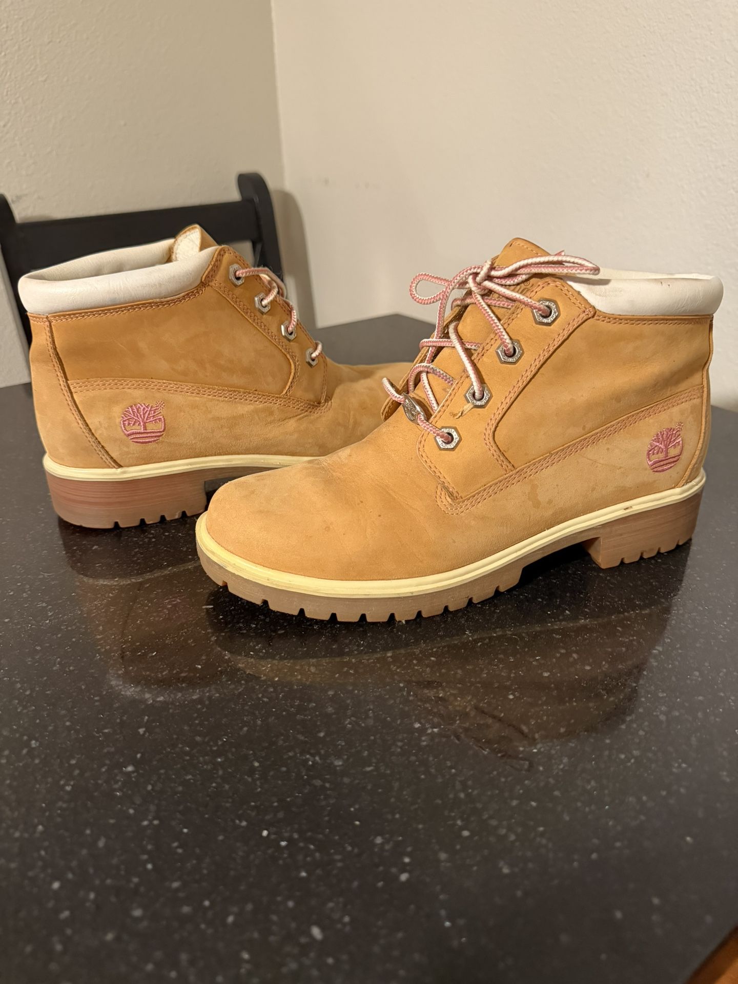 Timberland ‘Women’s Heritage’ Size 8 Winter Boots