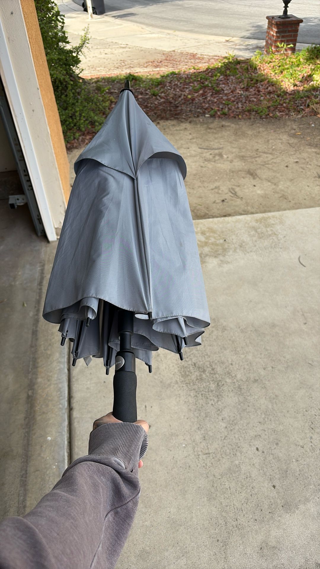 Gray Full-Size Golf Umbrella Windproof & Automatic Open