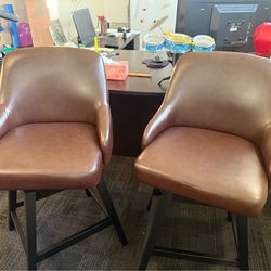2 sets of bar stools