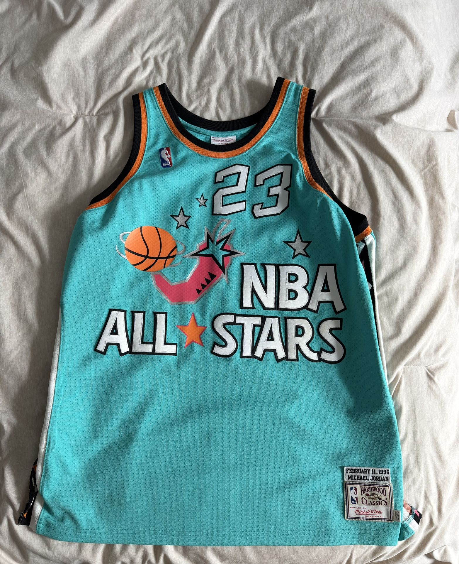 Authentic Mitchell & Ness Basket Ball Jersey