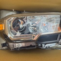 2021 Toyota Tacoma 3rd Gen Headlights 