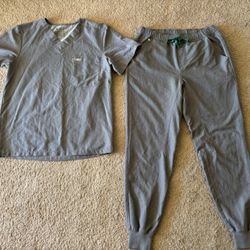 Women’s FIGS Technical Collection Set Top With Zamora Joggers Size Medium 