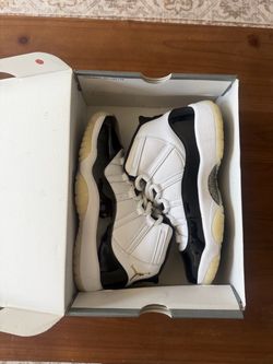 Jordan 11 size 7