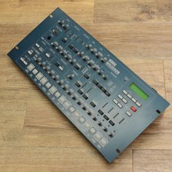 Korg ms - 2000 r synthesizer