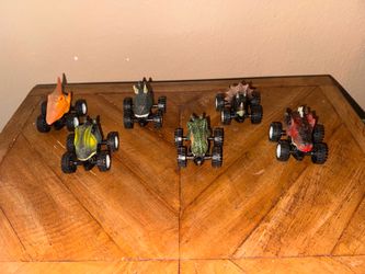 🦕🦖Dinosaur themed monster trucks 🦖🦕