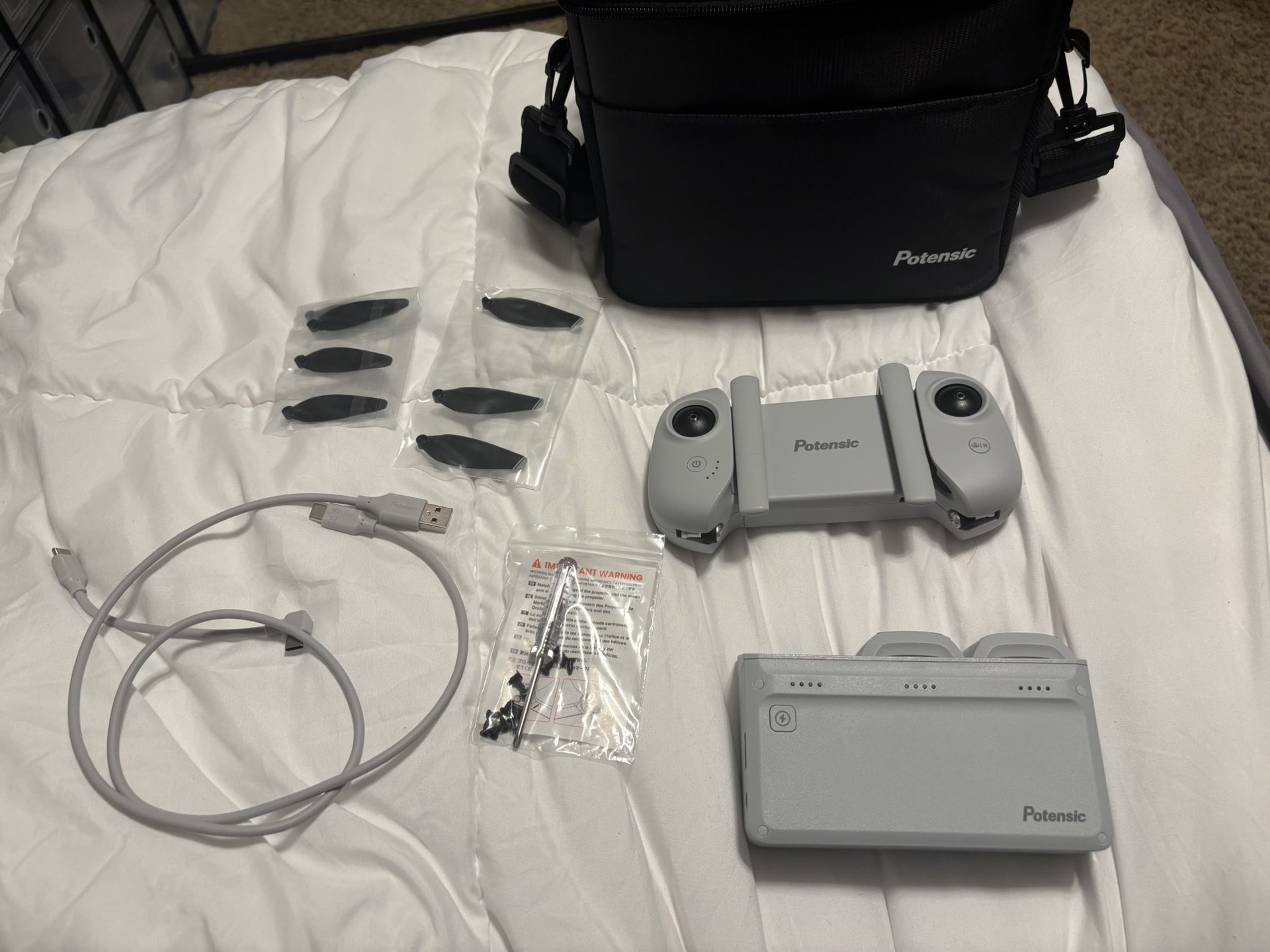 Potensic Bag, Remote, 2 Spare Batteries