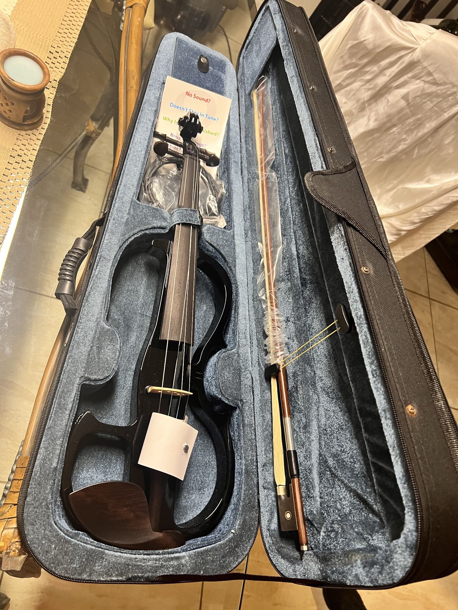 BRAND NEW CECILIO ELECTRIC VIOLIN