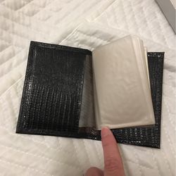 Bi Fold Wallet With Credit Card Slots  New!