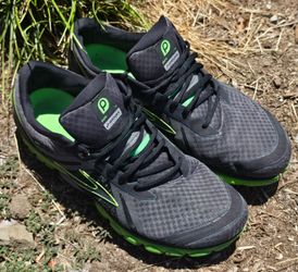 Brooks Pure Cadence Mens Sz 13 Black/Green Athletic Running Shoes Sneakers(Read)