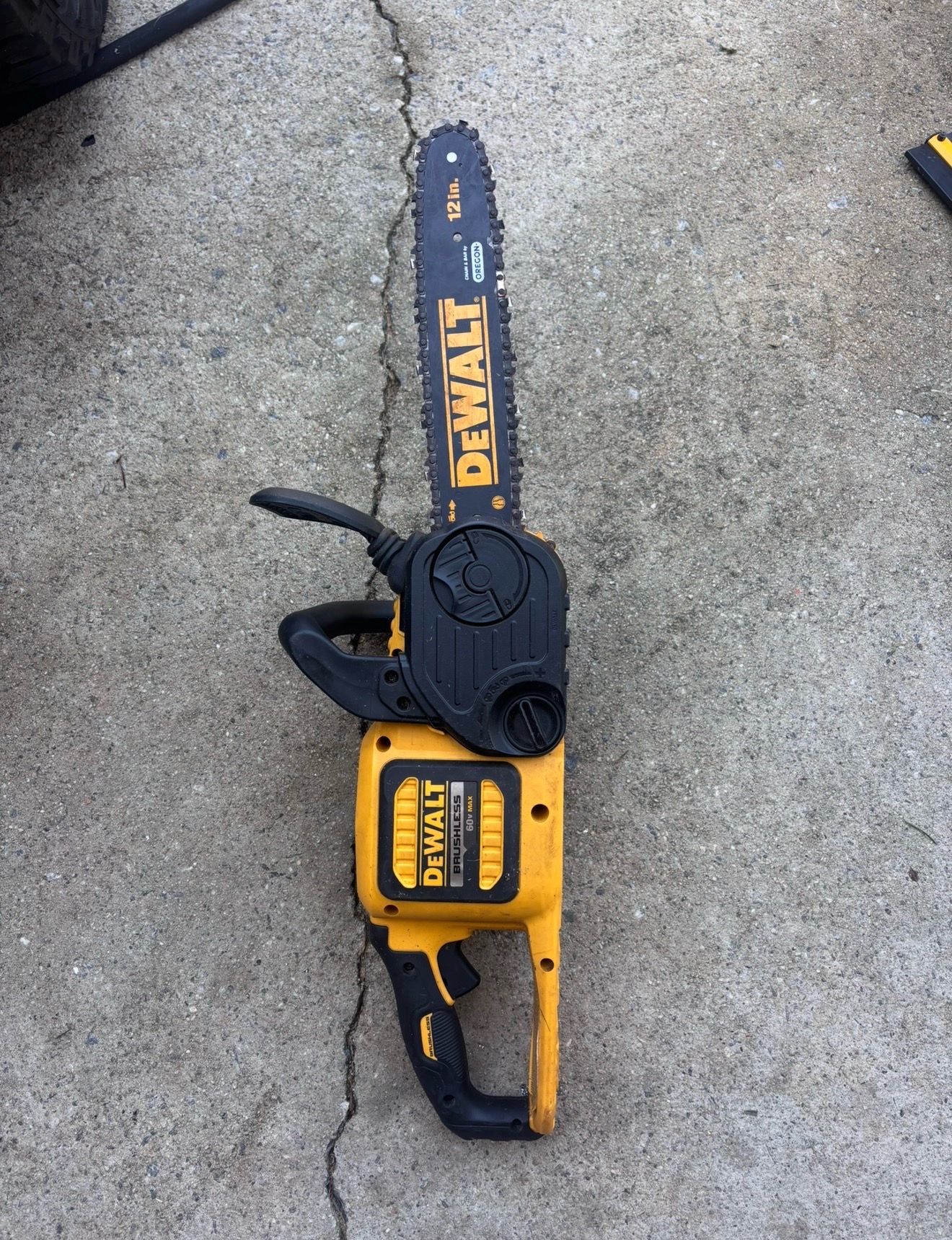 Dewalt 60v chainsaw