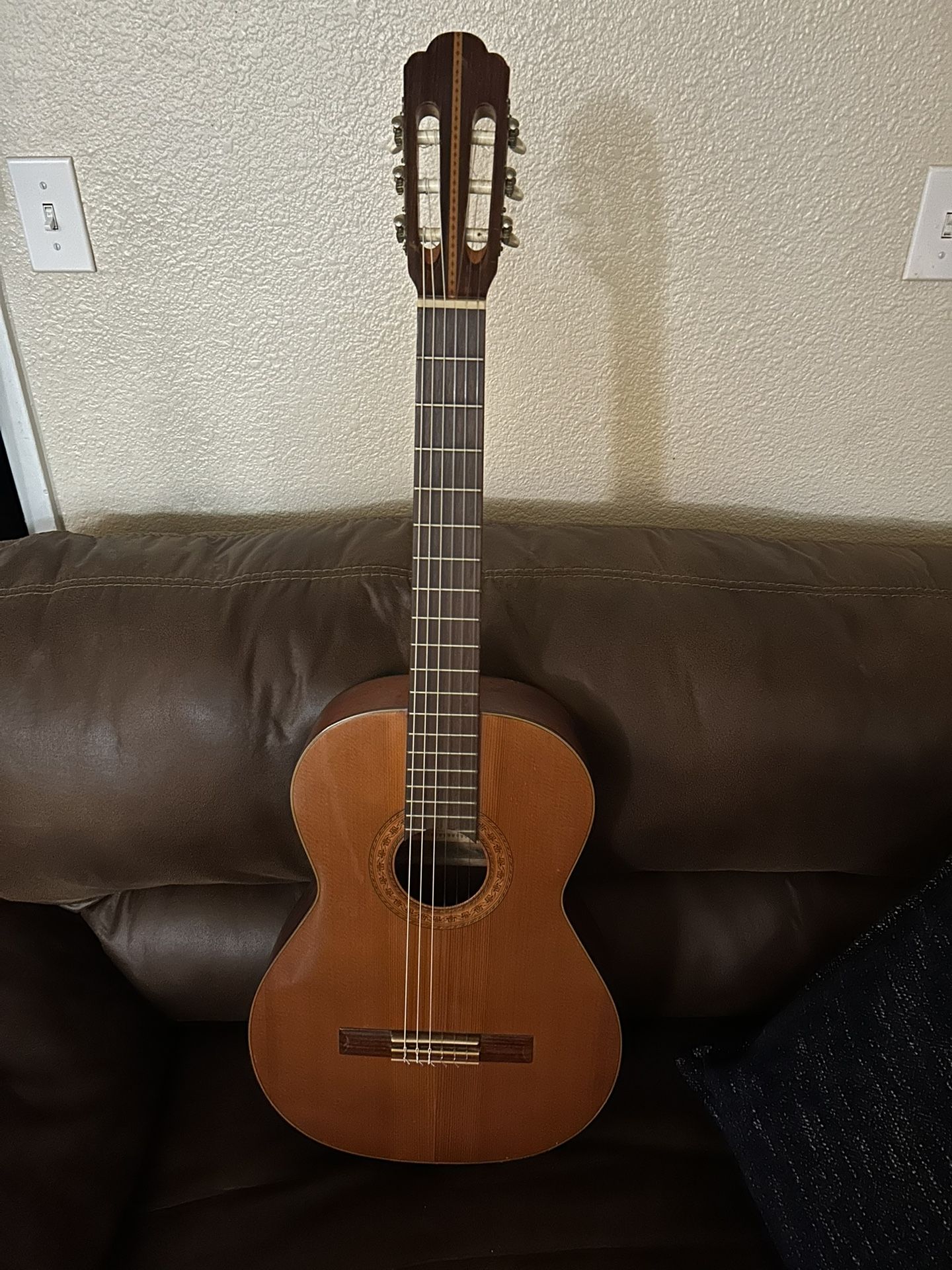 Franciscan Vintage Classical Guitar