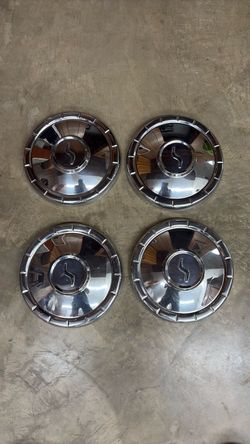 Studebaker 10 inch dog dish hubcaps Studebaker 10 inch dog dish hubcaps