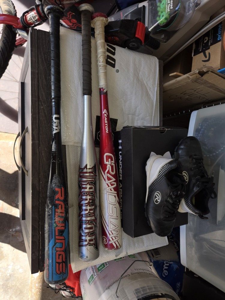 Boys Baseball Cleats, Bats, Shoes 