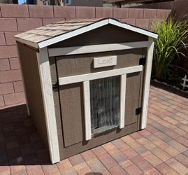 DOG HOUSE (BUILD TO ORDER)