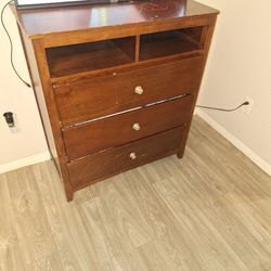 Solid Wood Dresser 3 Drawers