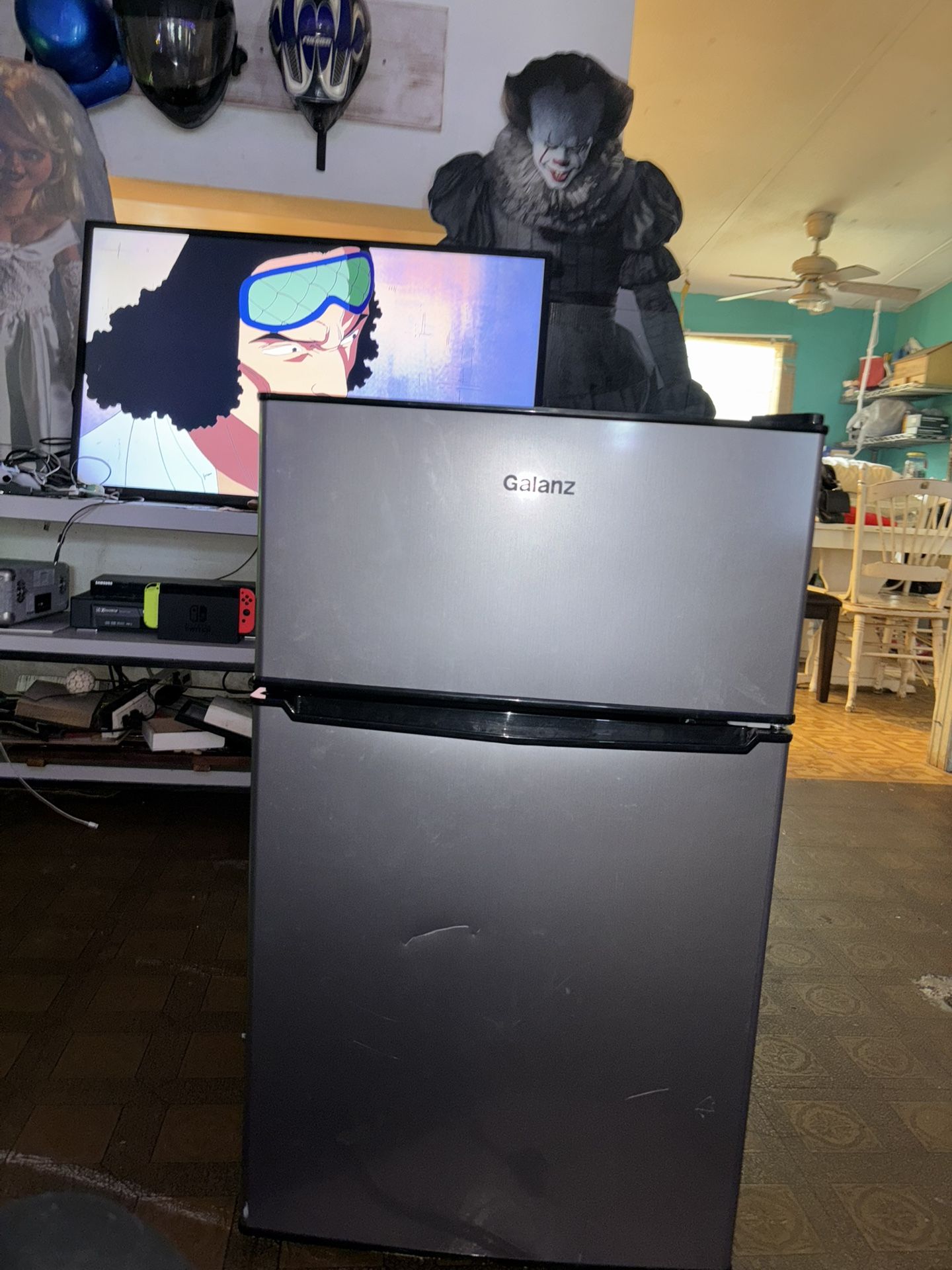 Galanz mini fridge